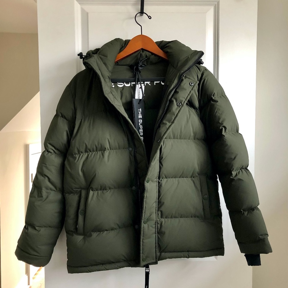 Aritzia Super Puff